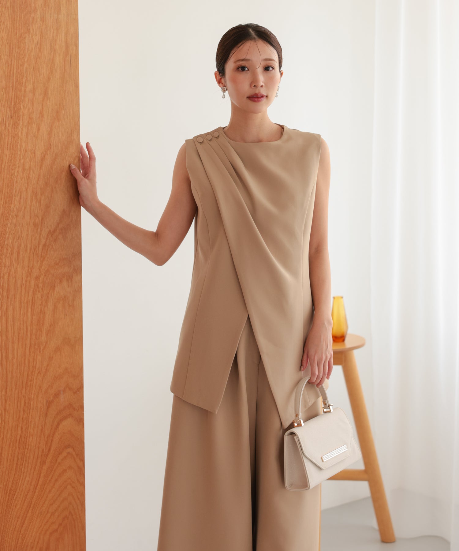 ベージュ/162cm/Mサイズ着用