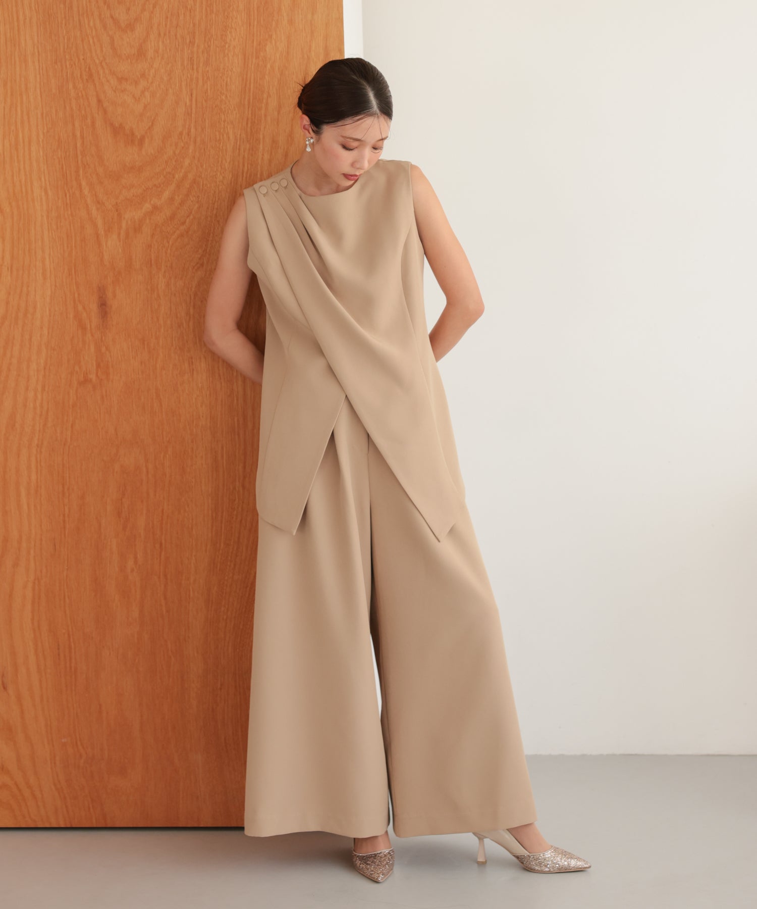 ベージュ/162cm/Mサイズ着用