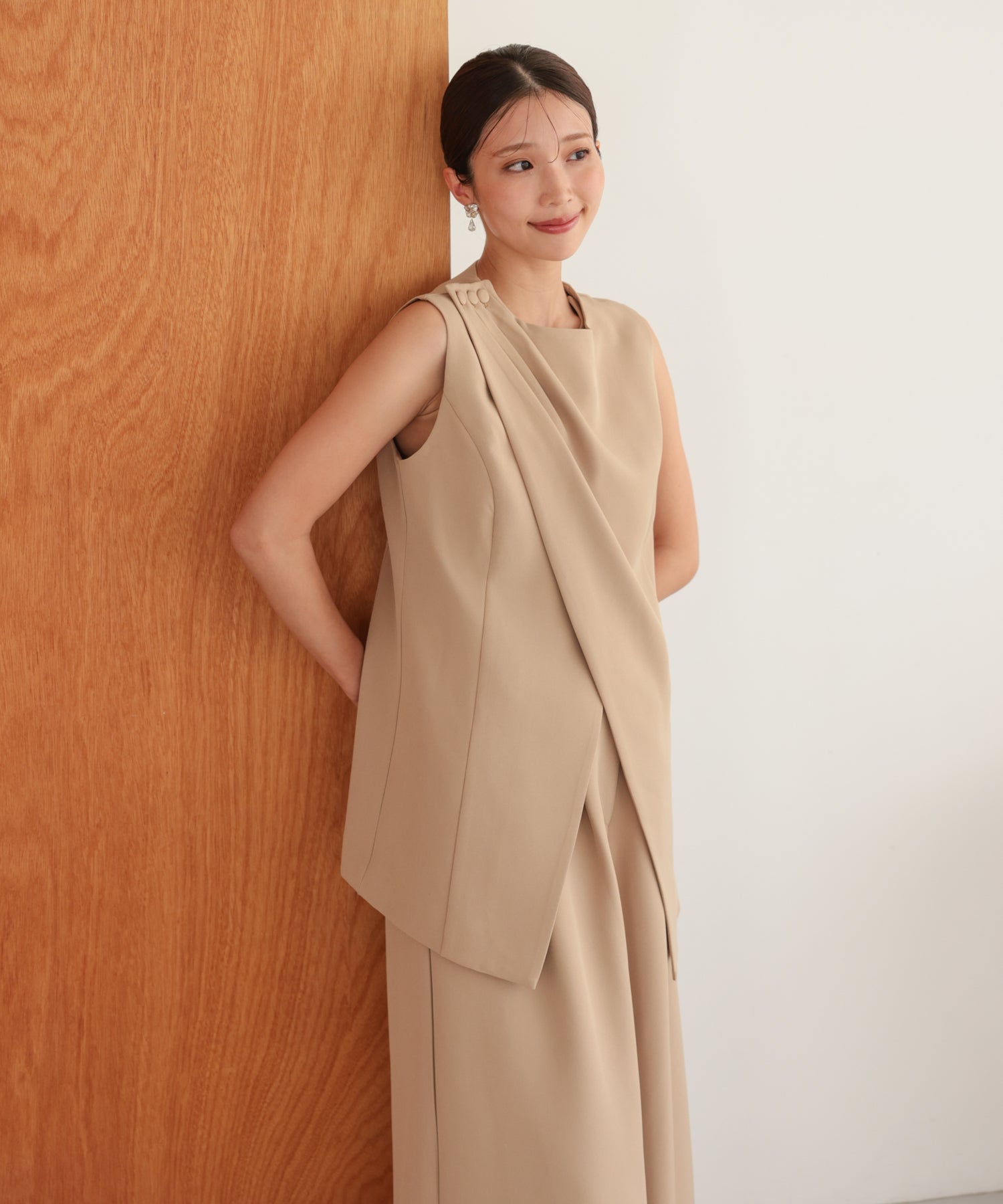 ベージュ/162cm/Mサイズ着用