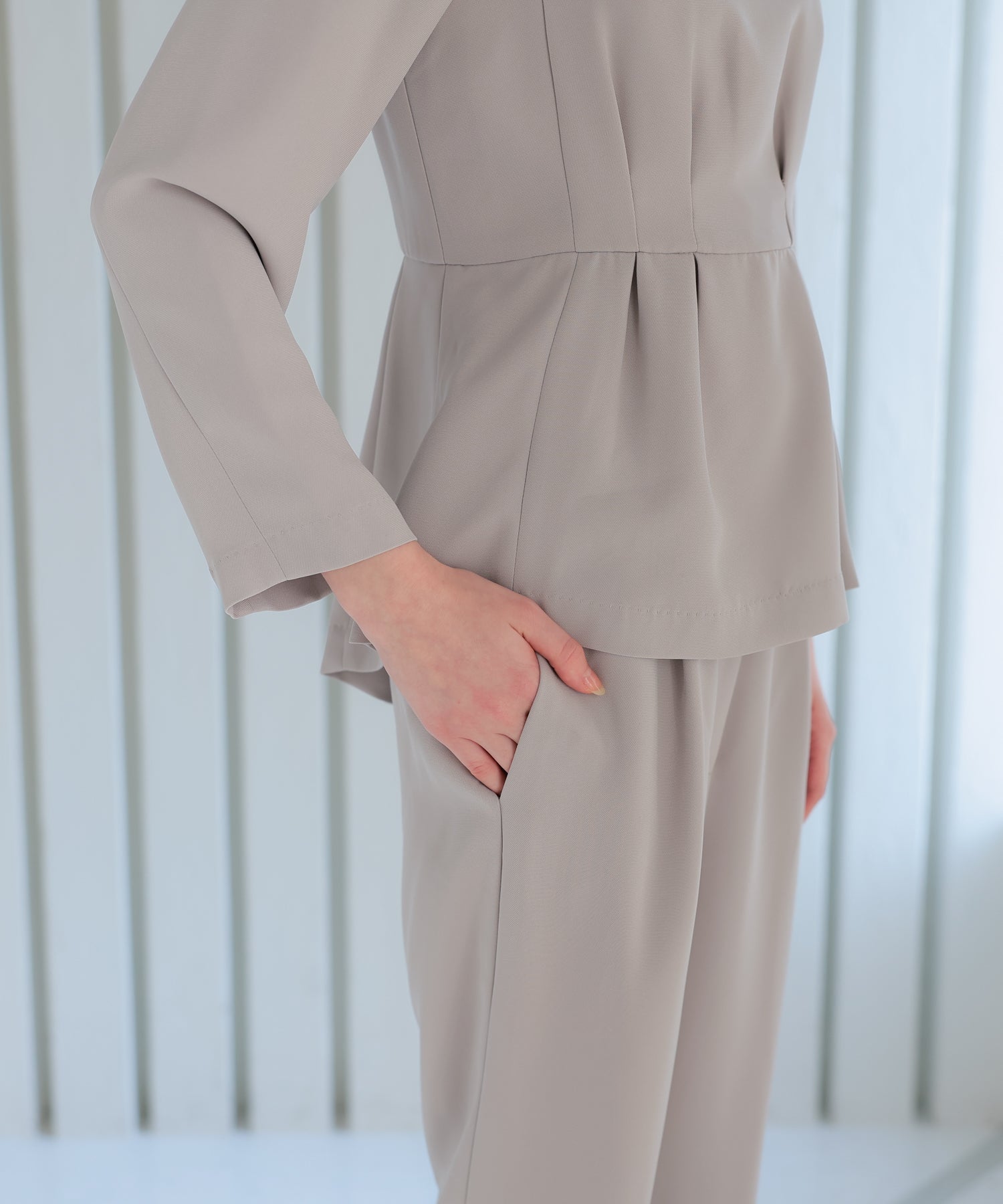【SALE】ペプラムブラウスパンツスーツ/123529