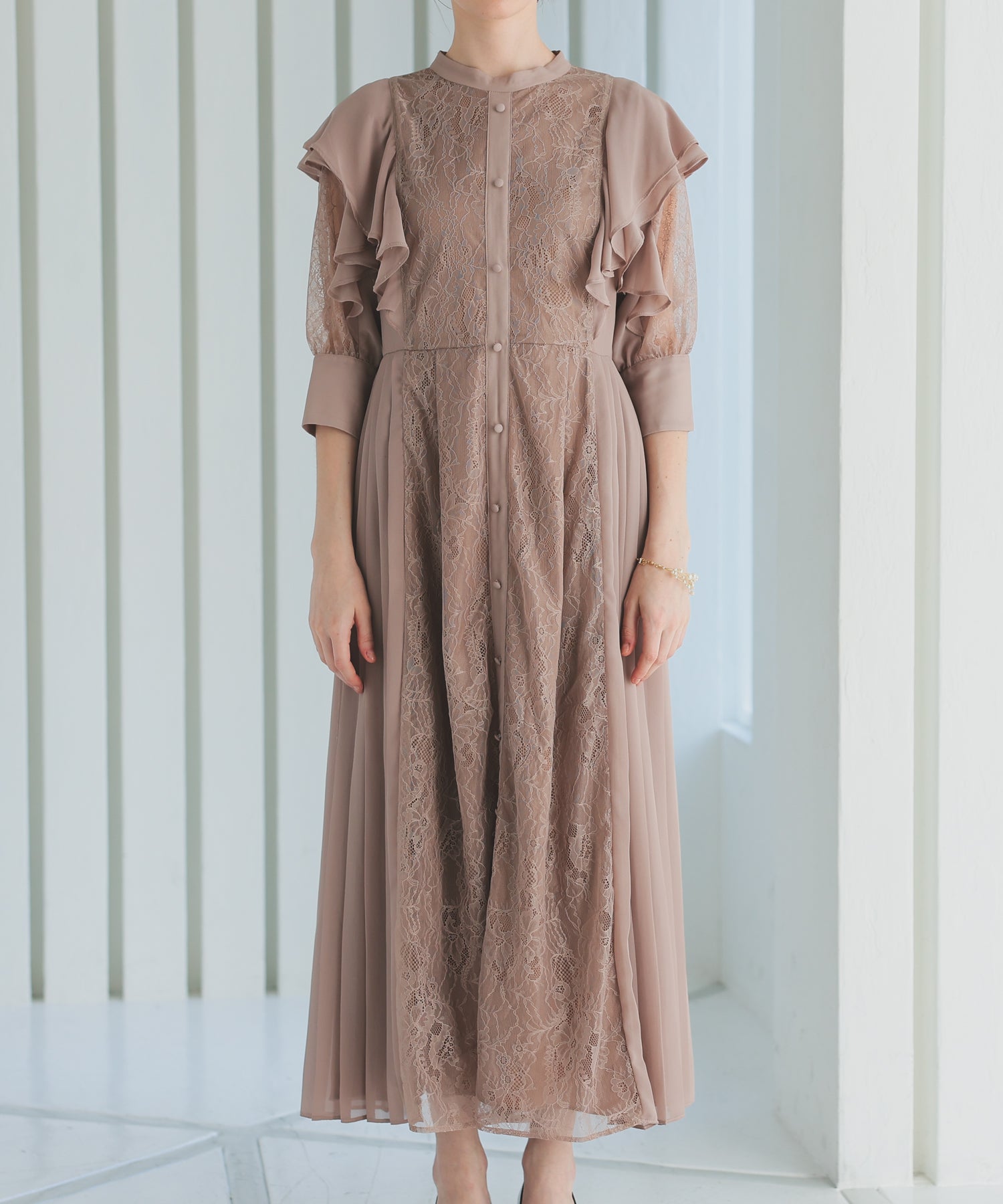 【SALE】フェミニンフリル7分袖レースドレス/22323219