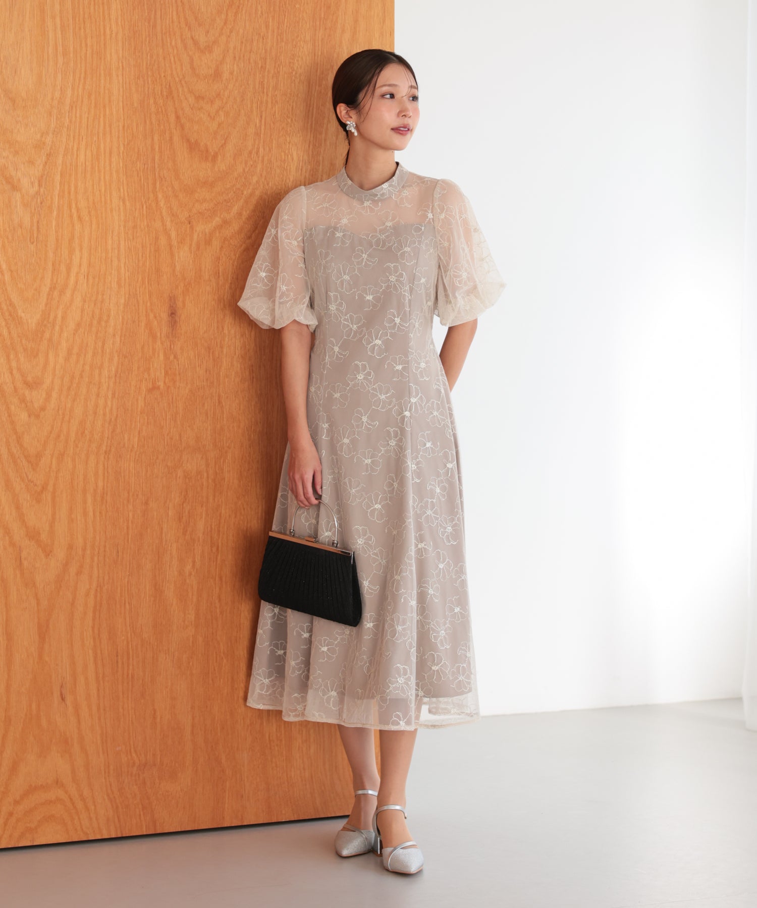 ベージュ/162cm/Mサイズ着用