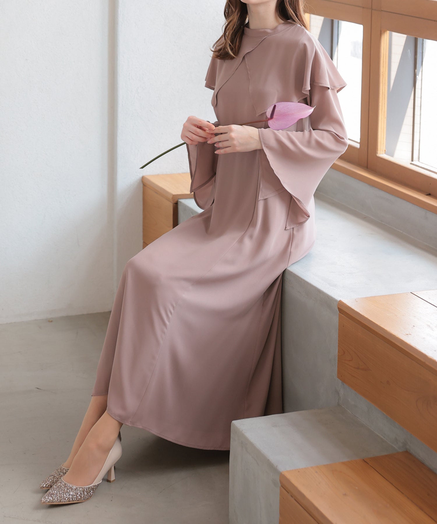 【SALE】ケープ襟ワンピースドレス/22323222