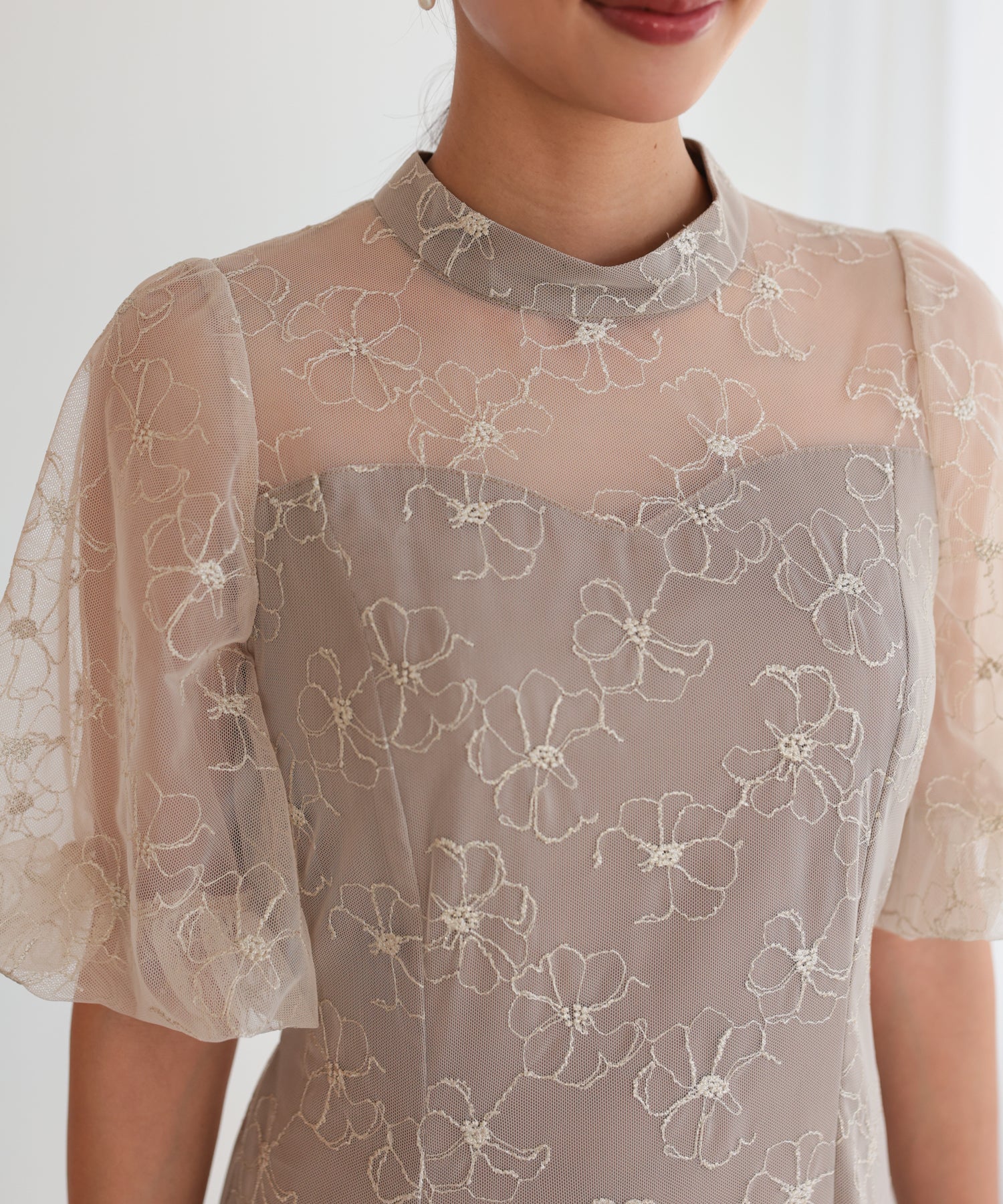 ベージュ/162cm/Mサイズ着用