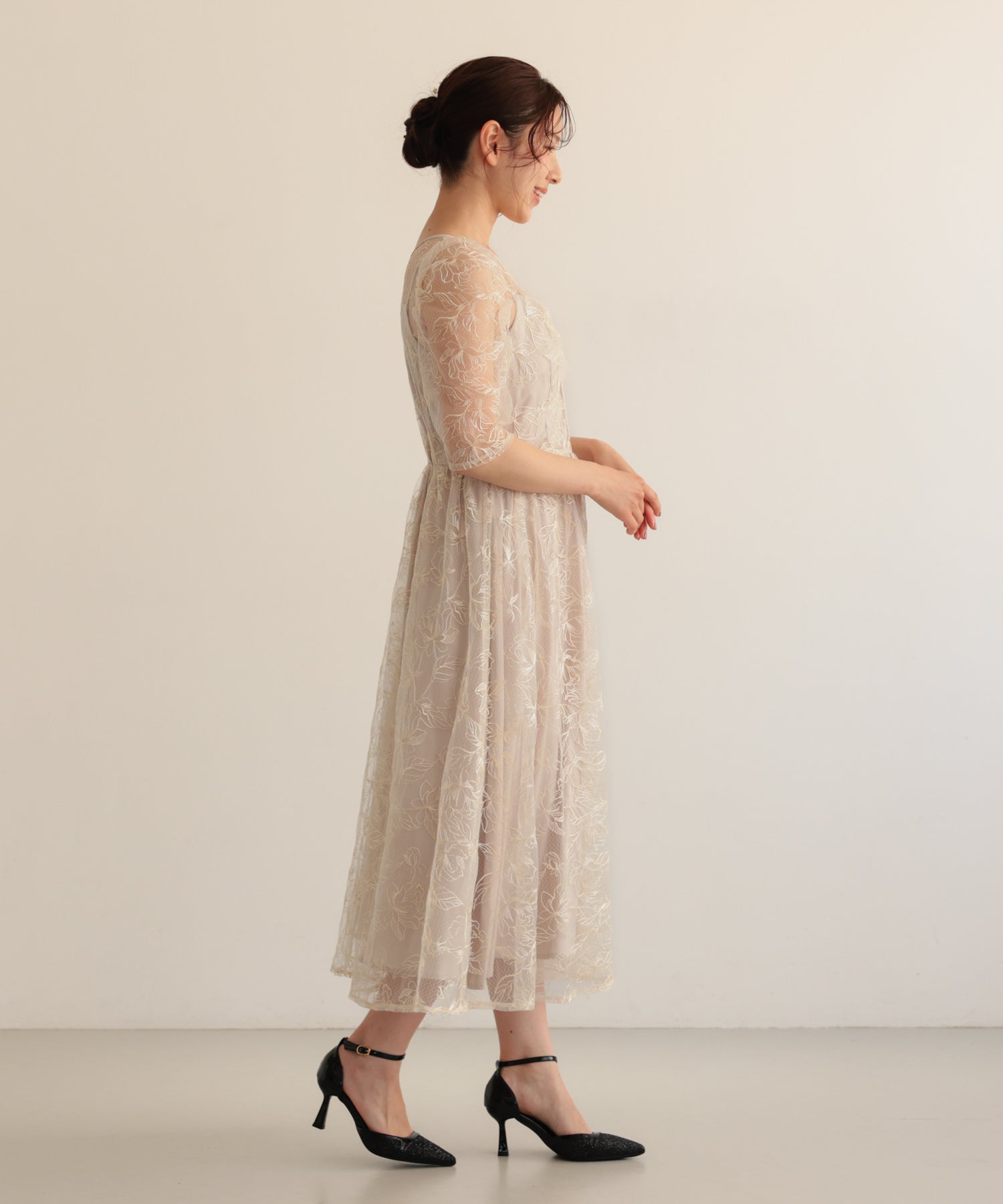 ベージュ/163cm/Mサイズ着用