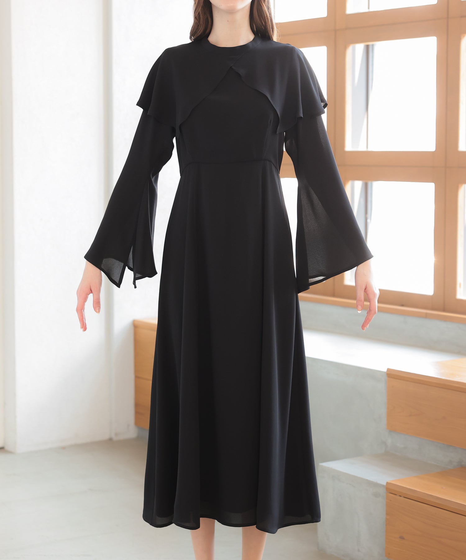 【SALE】ケープ襟ワンピースドレス/22323222