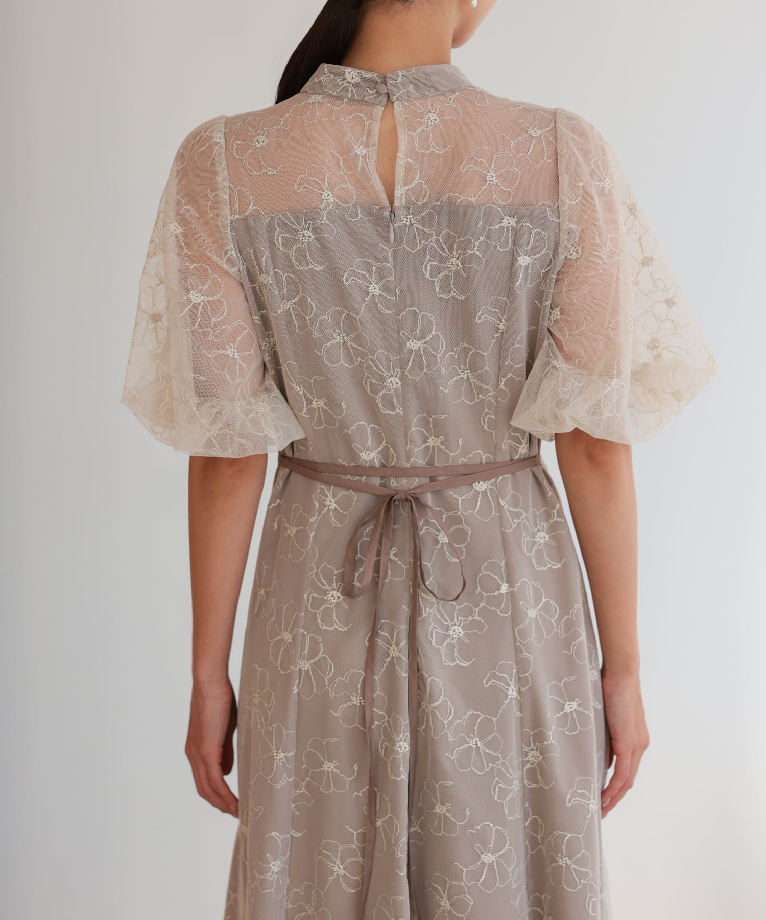 ベージュ/162cm/Mサイズ着用