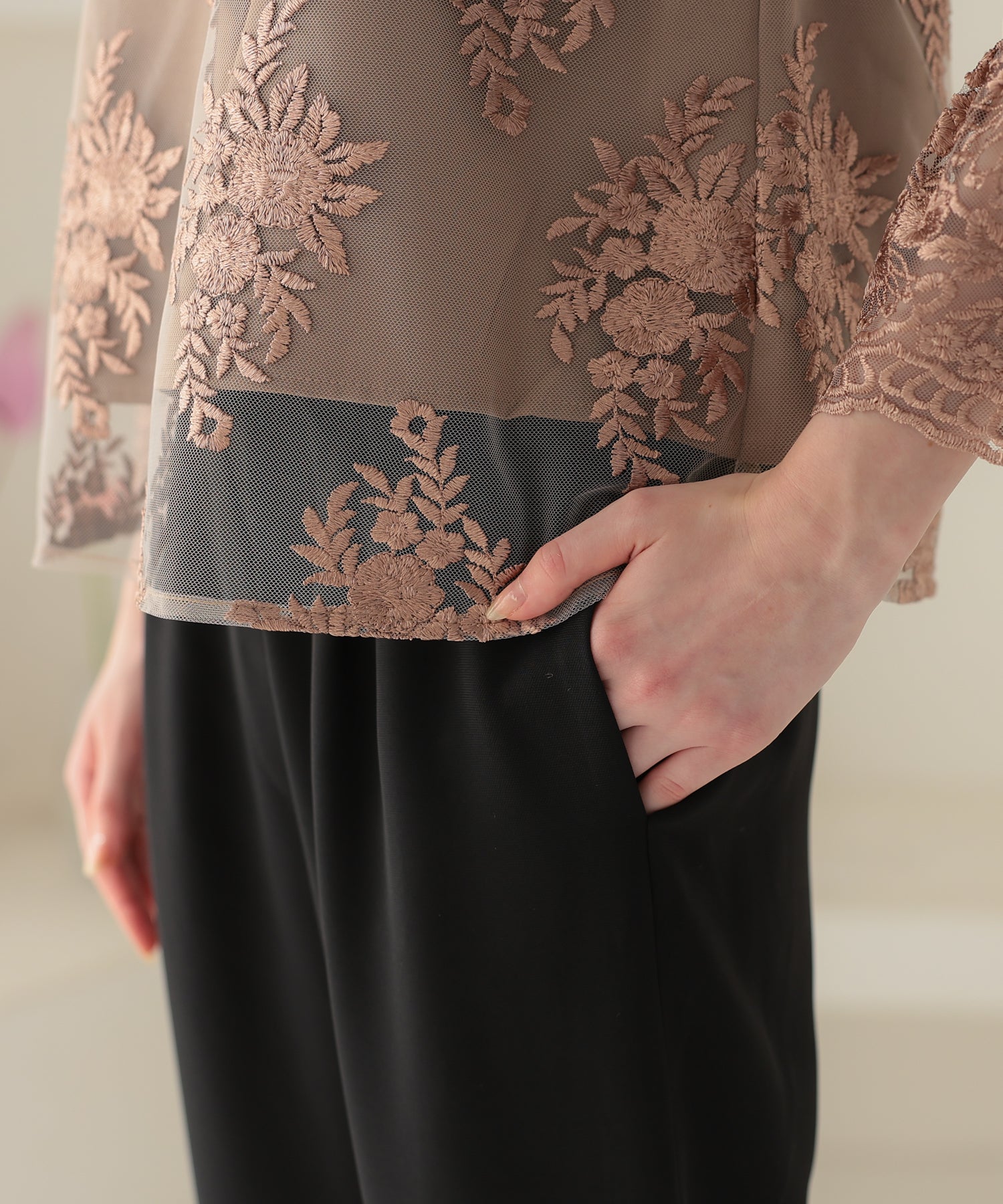 刺繍フレア袖パンツドレス/123528