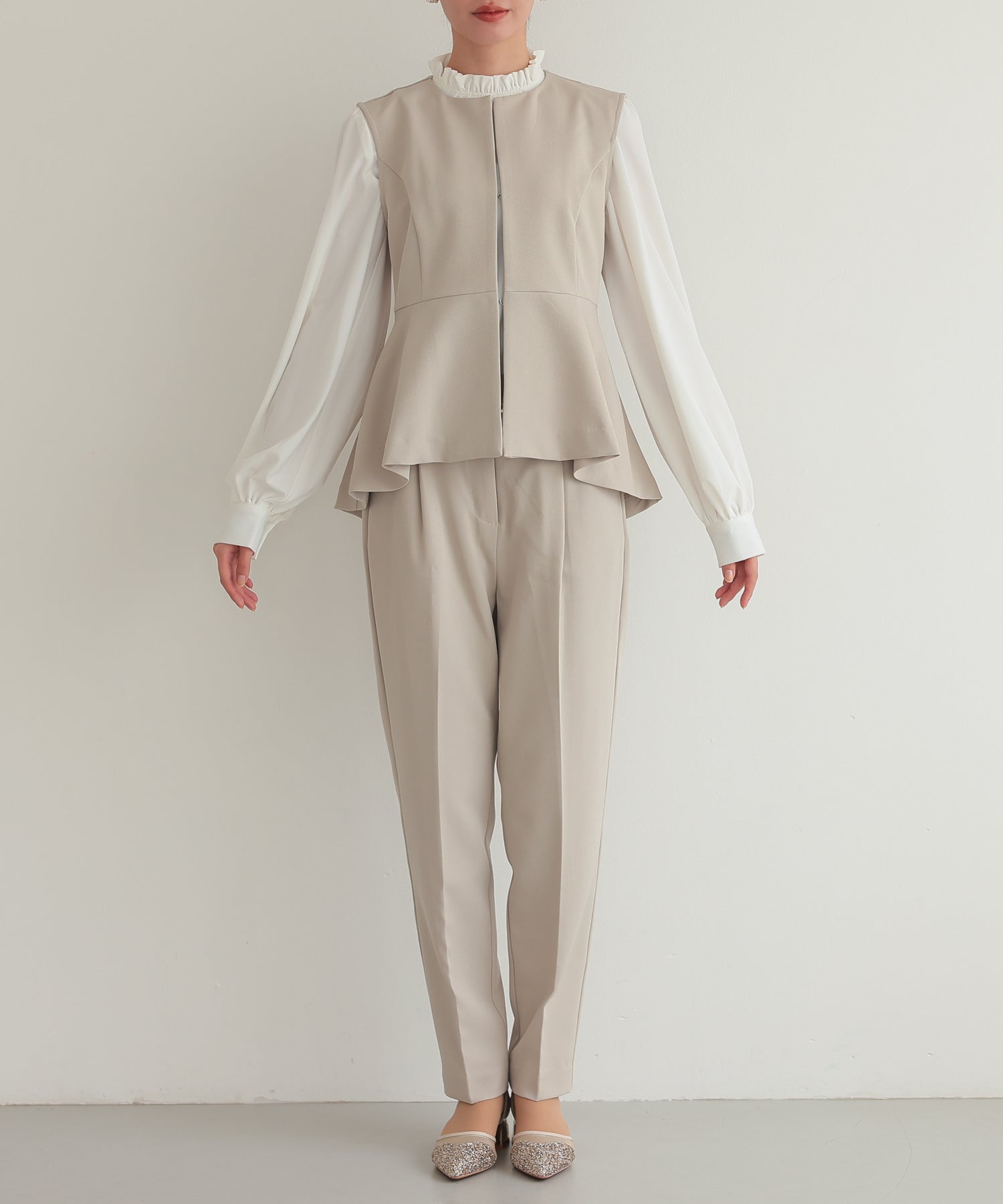 ベージュ/164cm/Mサイズ