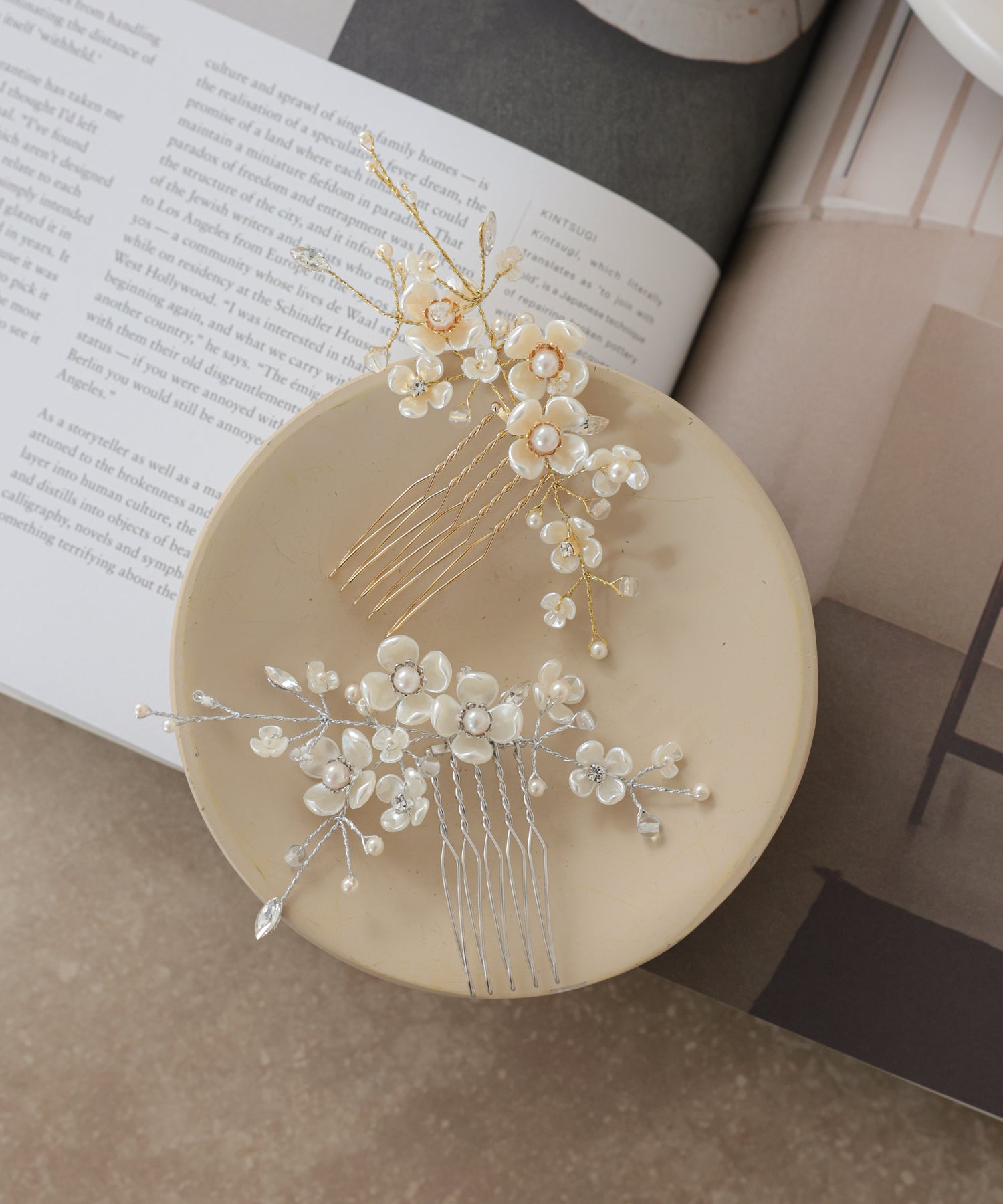ドレスアクセサリー パールフラワーヘアコーム/CMT42013