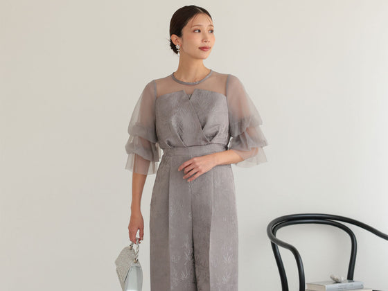 久しぶりの同窓会、何着る？大人女性のドレスコーデ完全ガイド