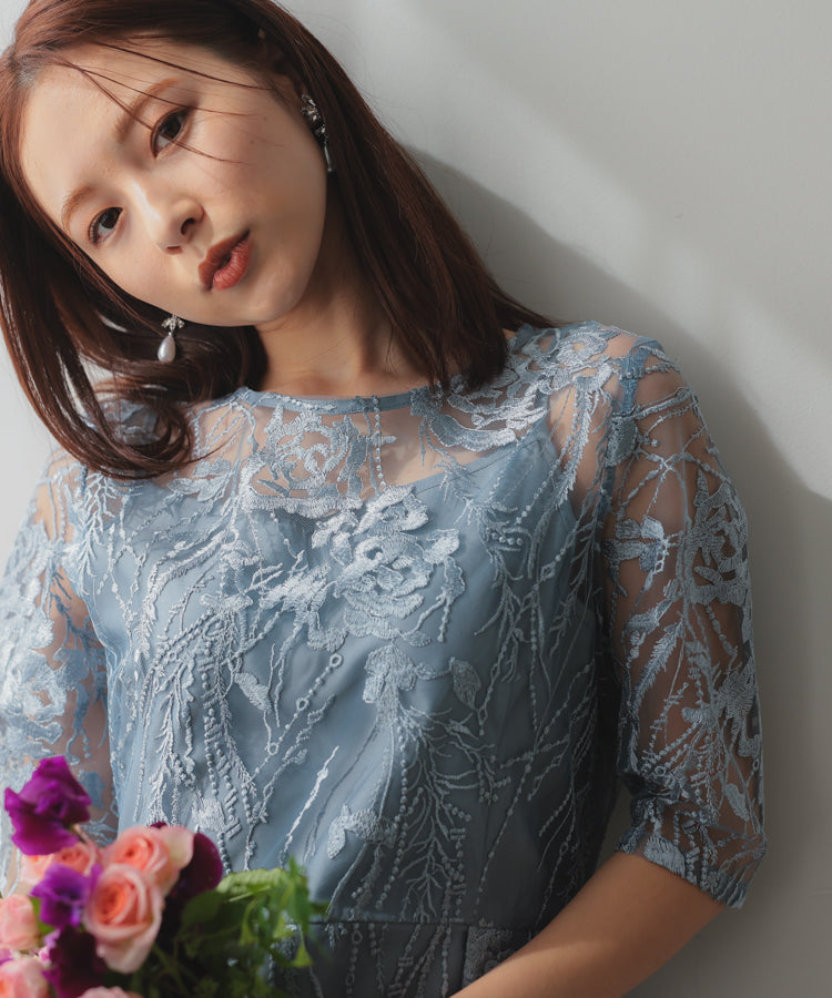 刺繍ドレス