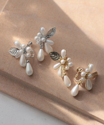 パール & リーフモチーフイヤリングERT40645