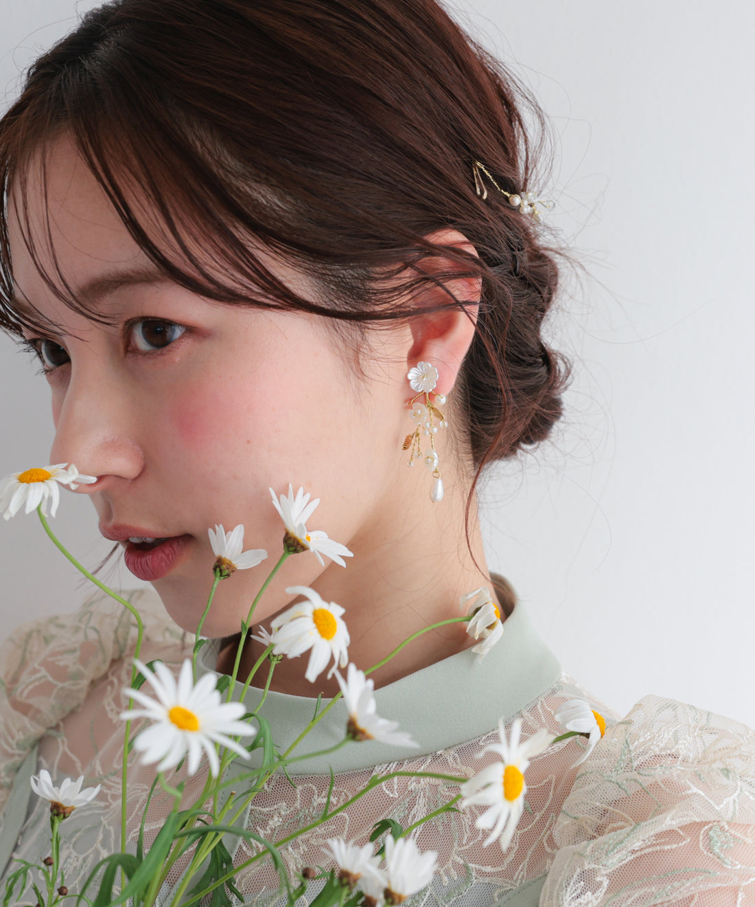 ドレスアクセサリー フラワーパールリーフイヤリング/ERT42008