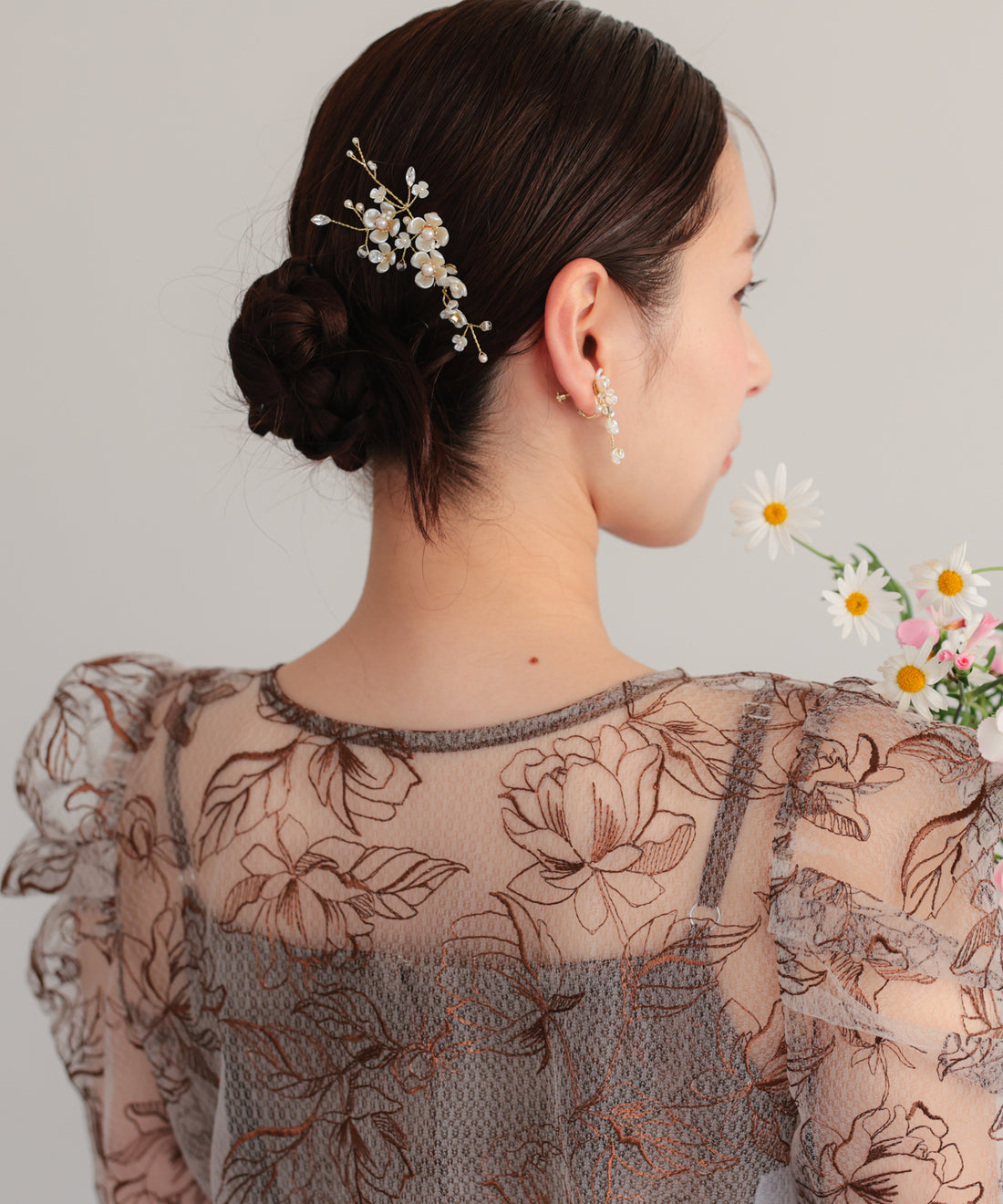ドレスアクセサリー パールフラワーヘアコーム/CMT42013
