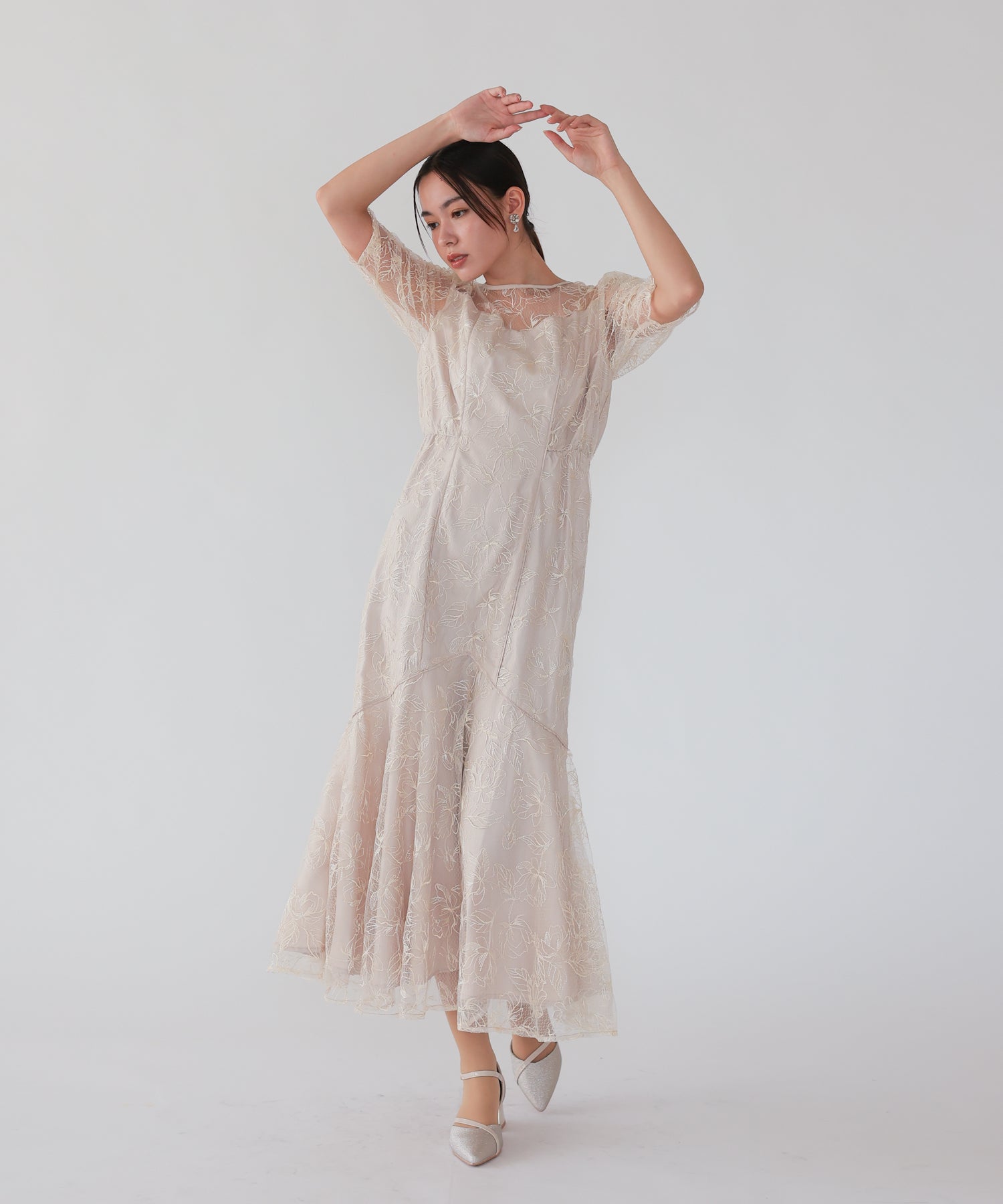 ベージュ/164cm/Mサイズ着用