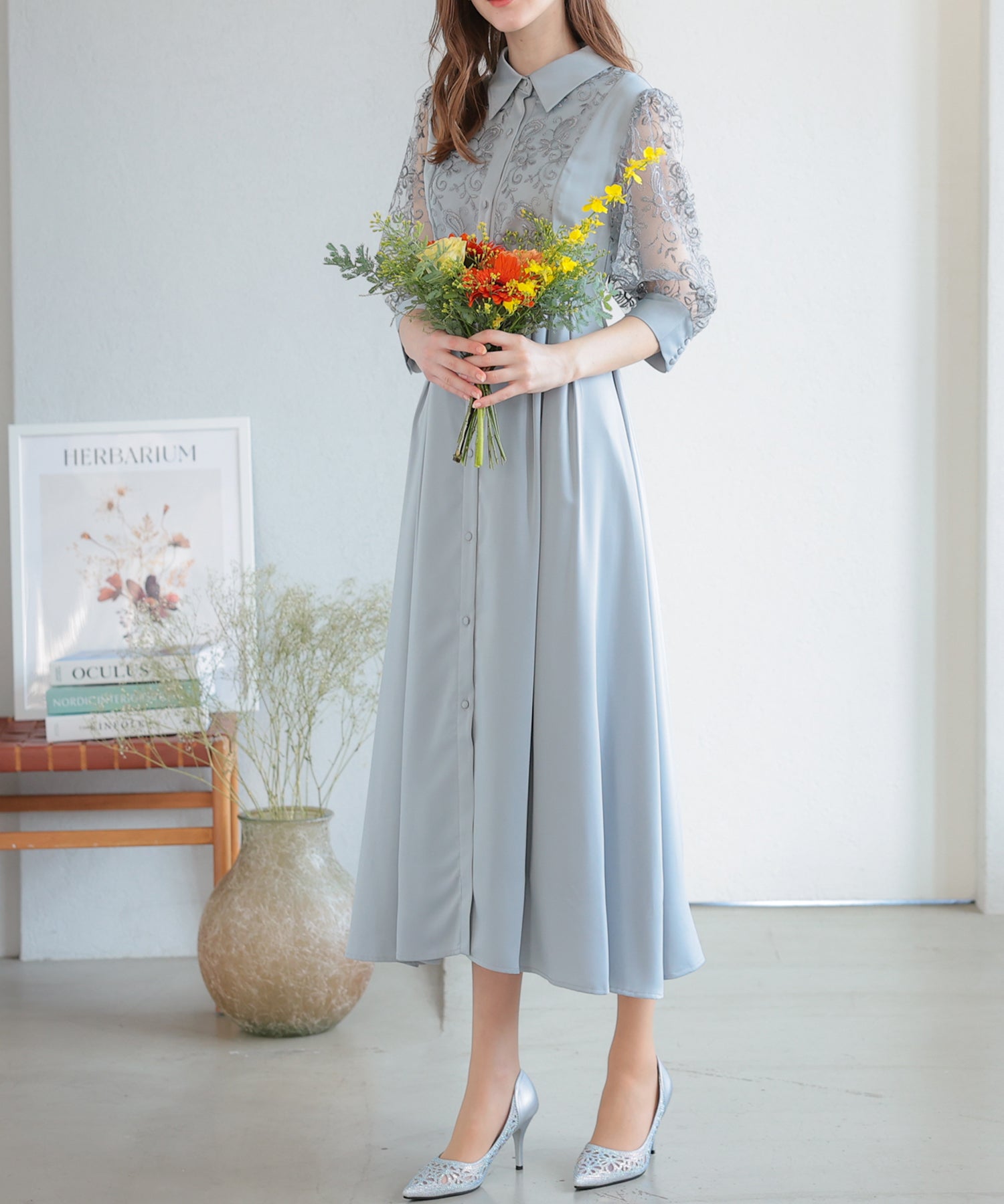 シャツ襟刺繍Aラインドレス/22323212