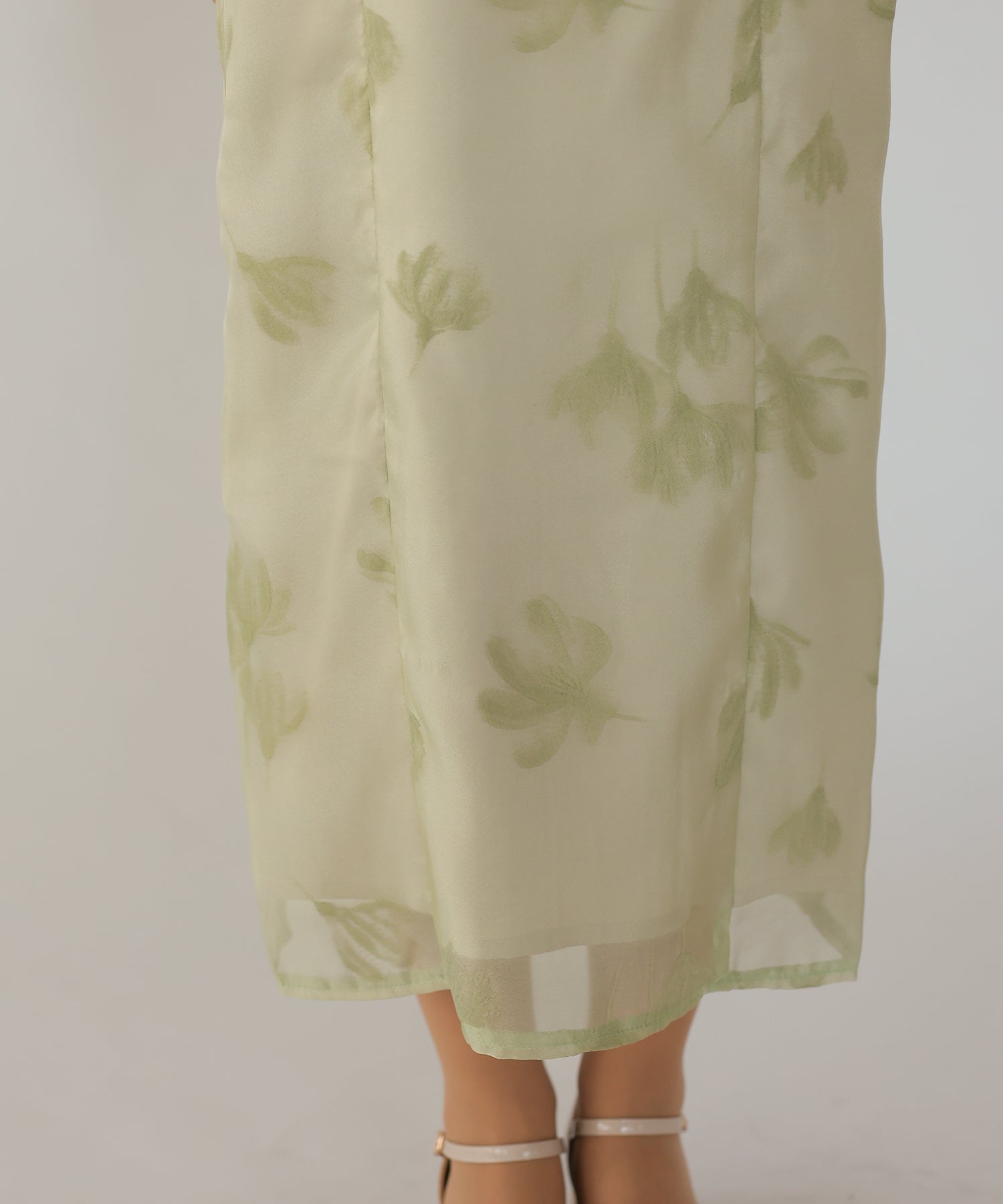 ライトグリーン