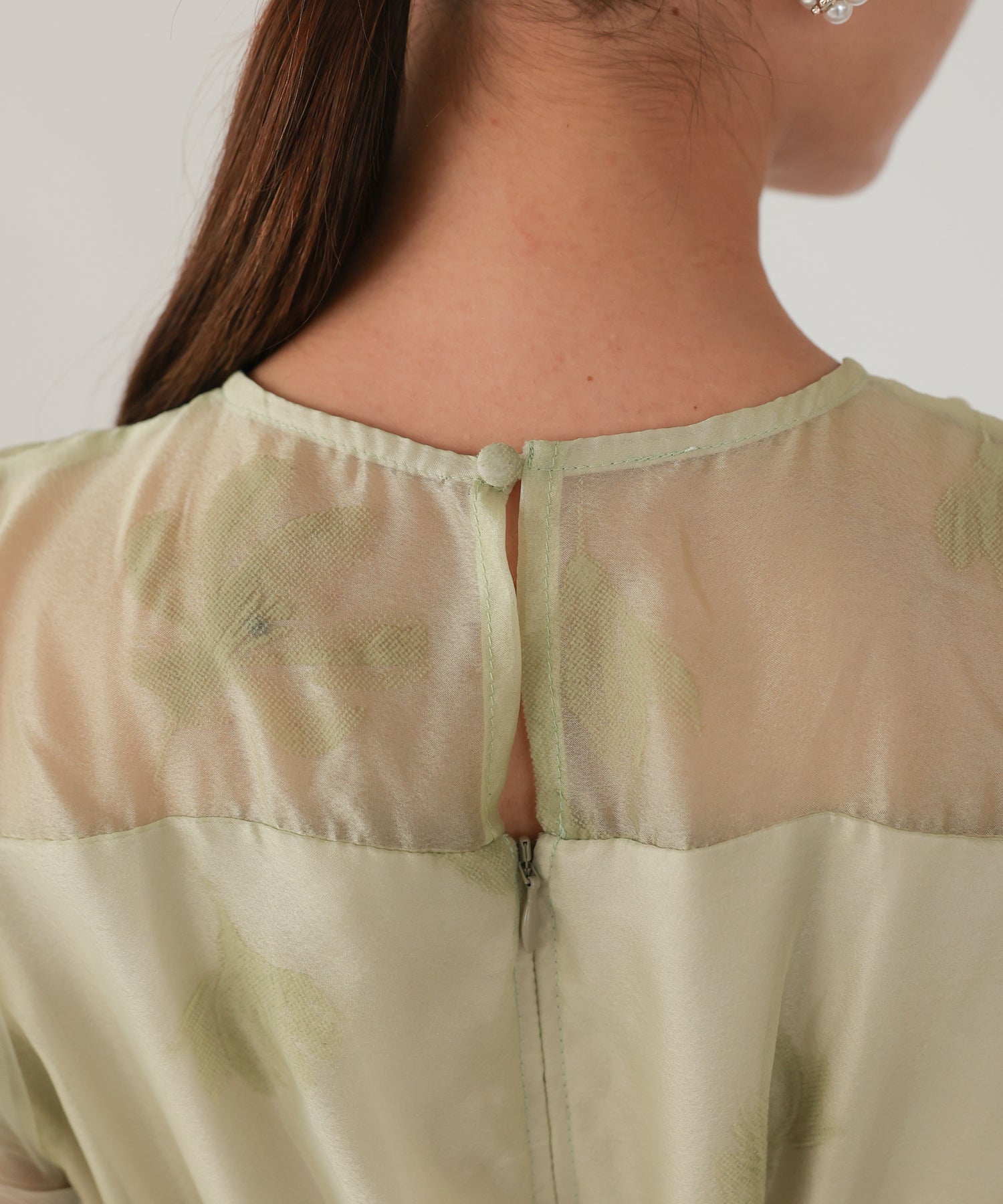 ライトグリーン