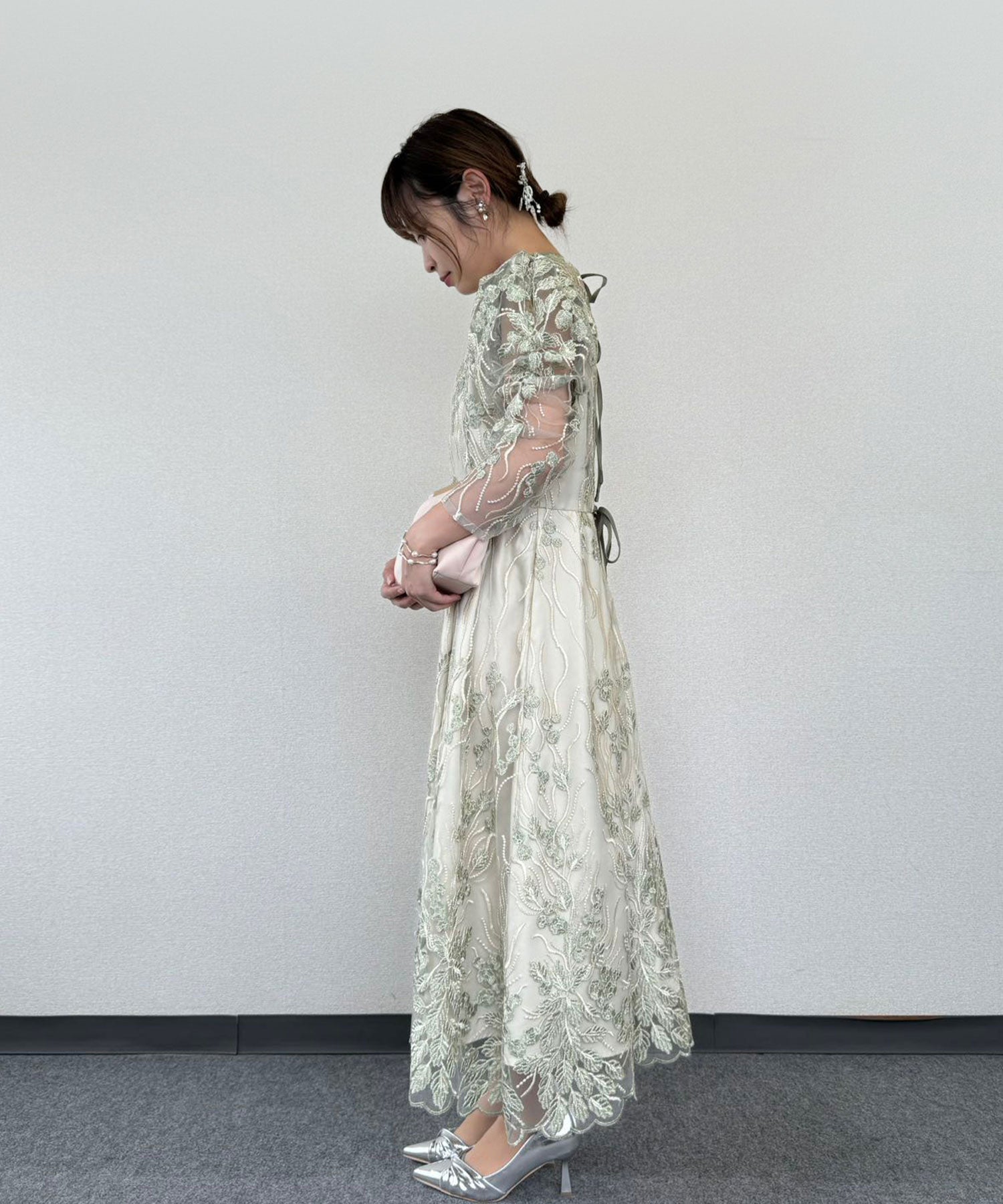結婚式・お呼ばれドレス｜ボタニカル柄刺繍ドレス/ 22324243ーharemode