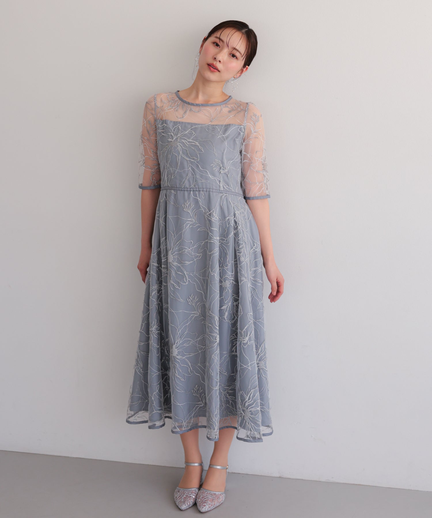aodress_アオドレス　グレー花刺繍チュニック 花柄刺繍フレアオケージョンドレス/22326290 – haremode