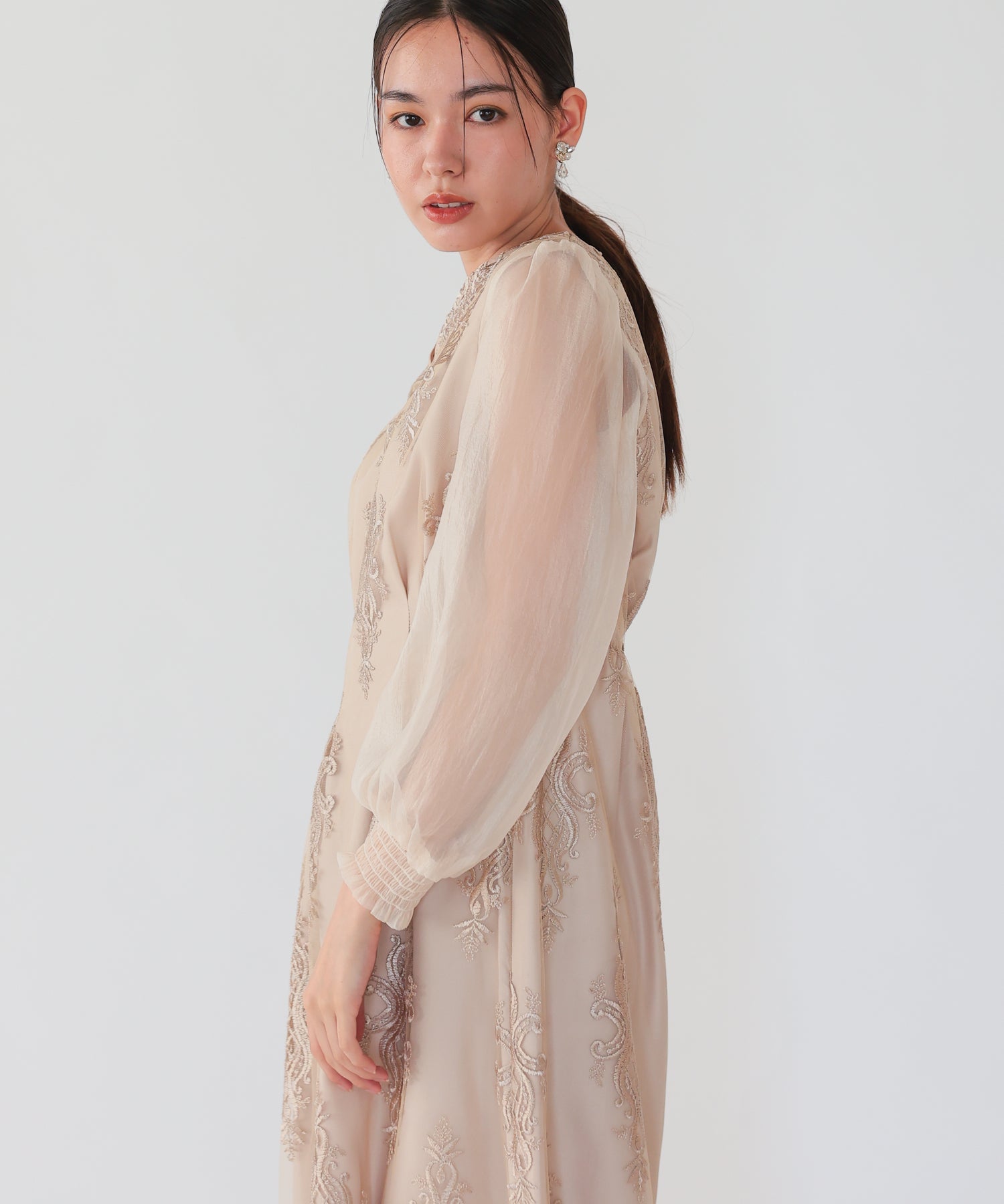 ベージュ/164cm/Mサイズ着用