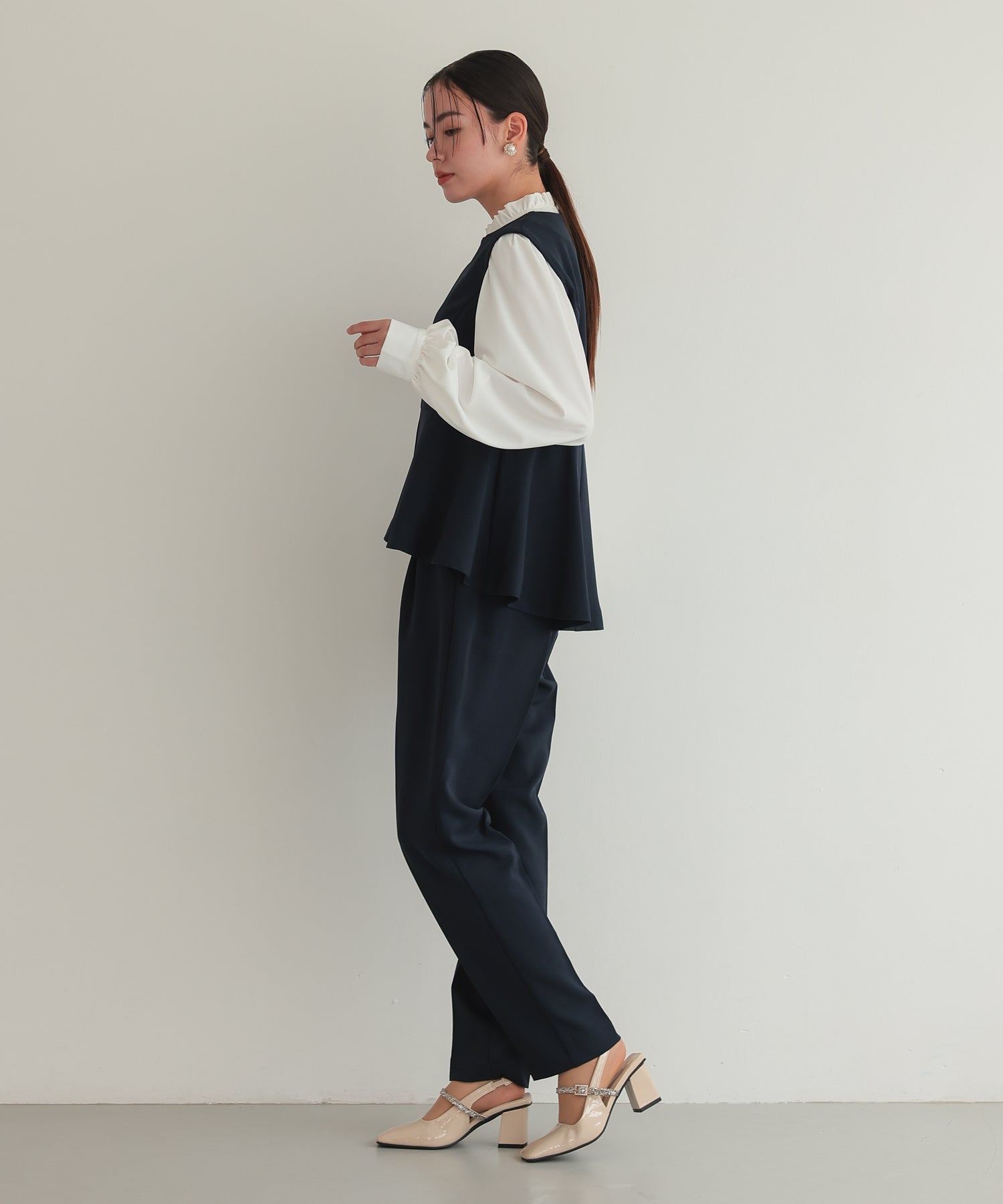 結婚式・お呼ばれドレス｜クルーネックベストセットアップスーツ