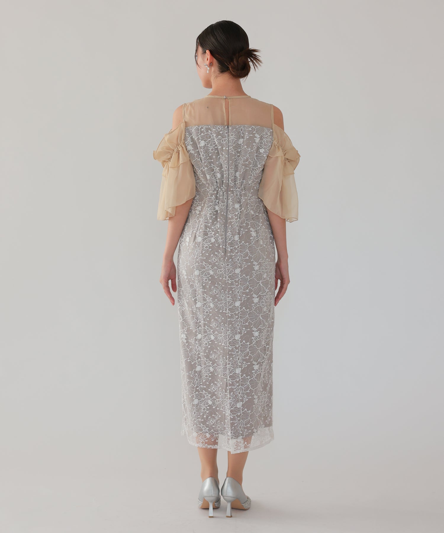 ベージュ/164cm/Mサイズ着用