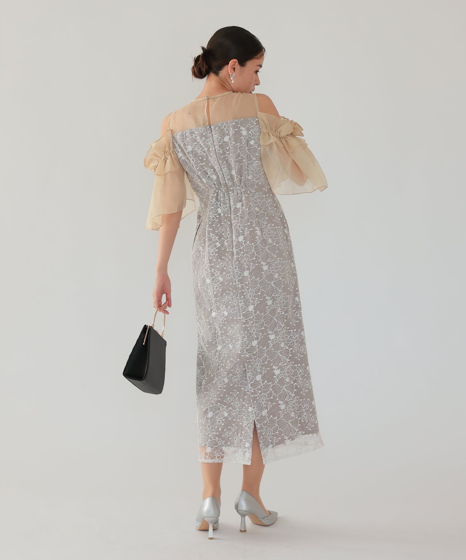 ベージュ/164cm/Mサイズ着用