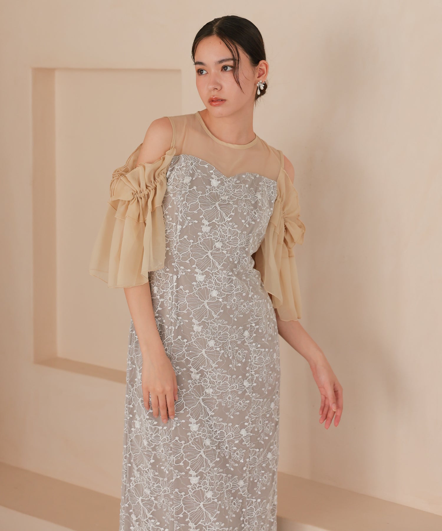 ベージュ/164cm/Mサイズ着用