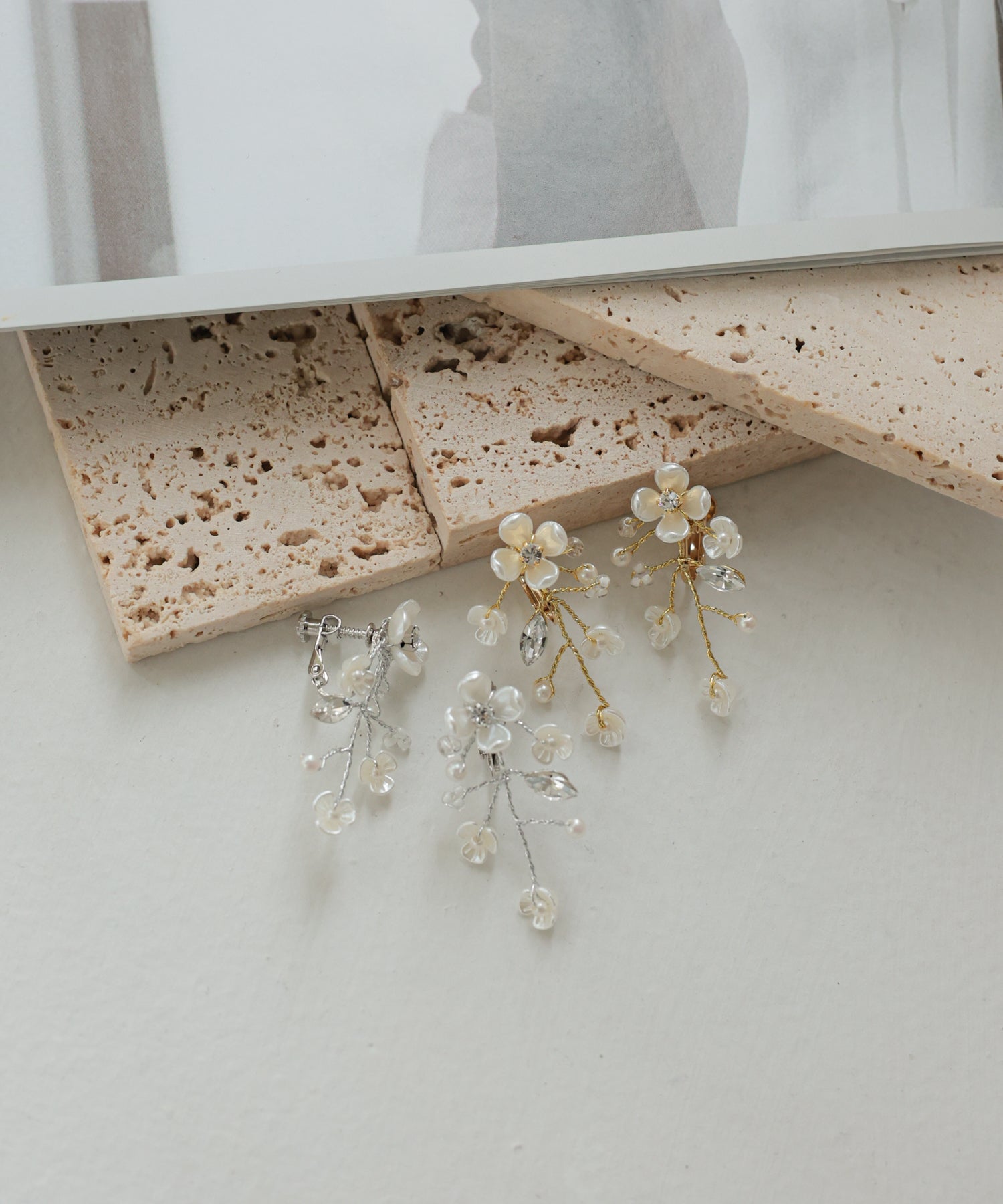 ドレスアクセサリー パールフラワー ビジューイヤリング/ERT42014